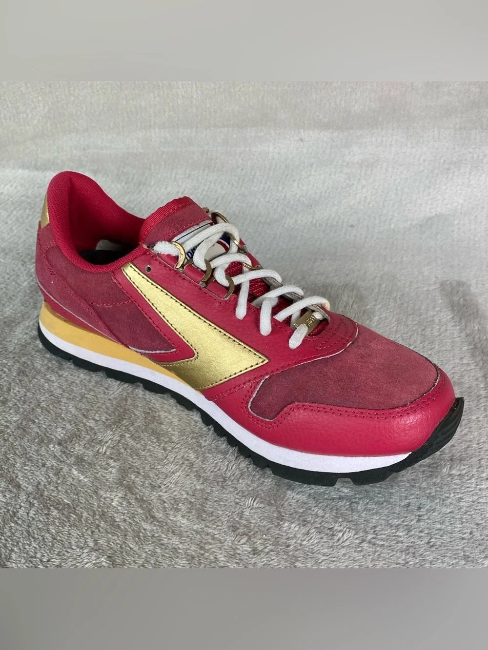 Brooks Vintage 1201711B698 Womens Sneakers Size 9 Red Gold Running Shoes NEW - Picture 4 of 12
